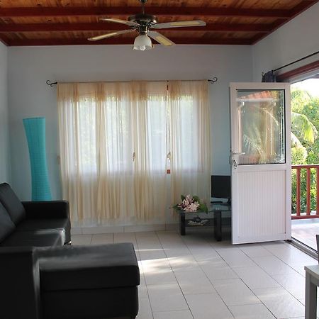 Green Blue Beach House Baie Lazare  Ngoại thất bức ảnh